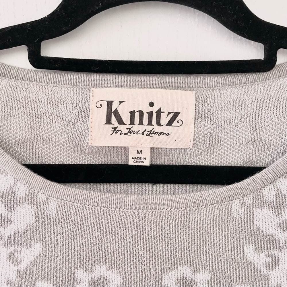 FOR LOVE & LEMONS Knitz Après Soft Short Sleeve Shirt Knit Floral Ornate Top M - Picture 2 of 4